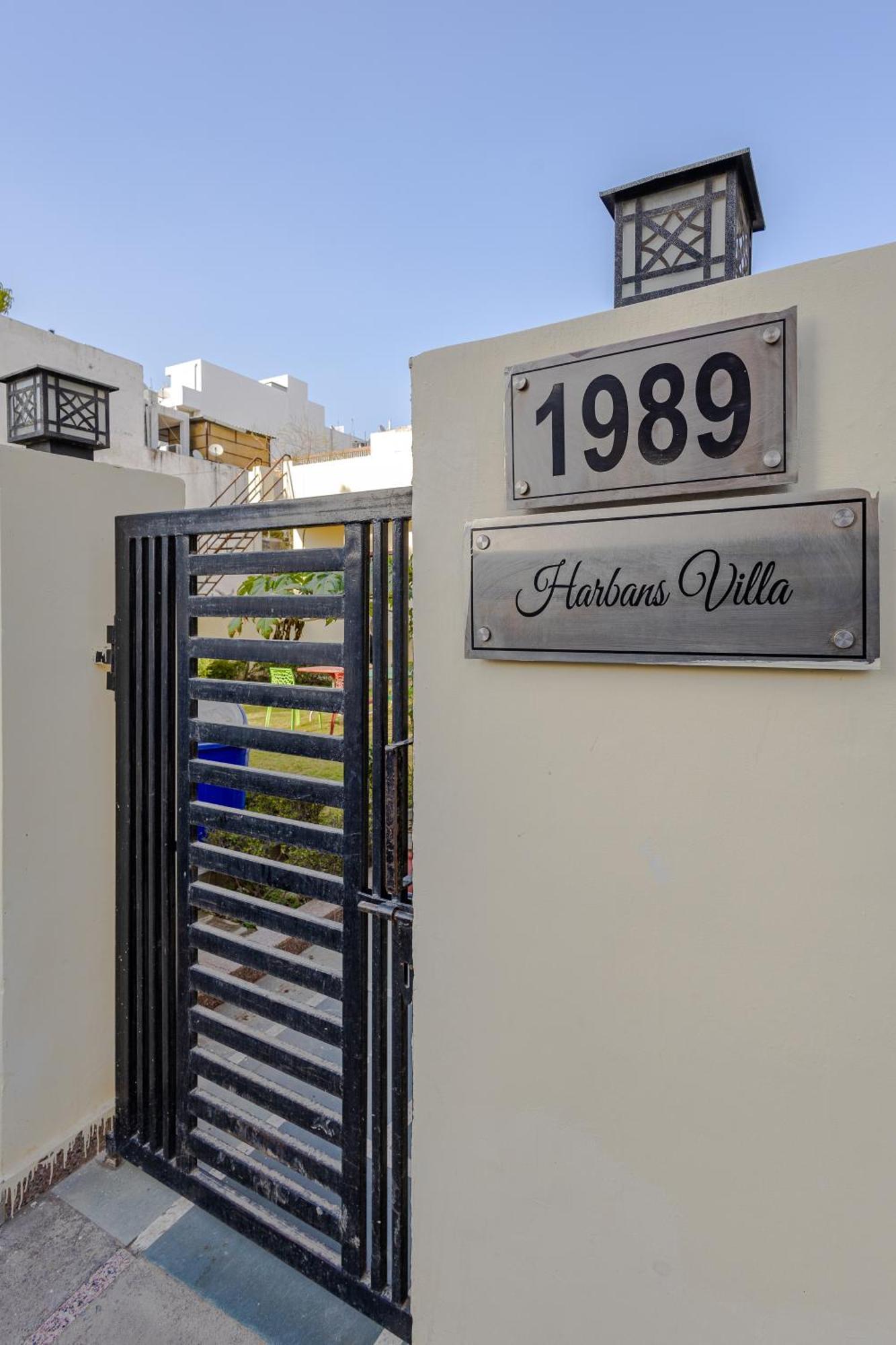 Lime Tree Studio Near Fortis Γκουργκάον Εξωτερικό φωτογραφία