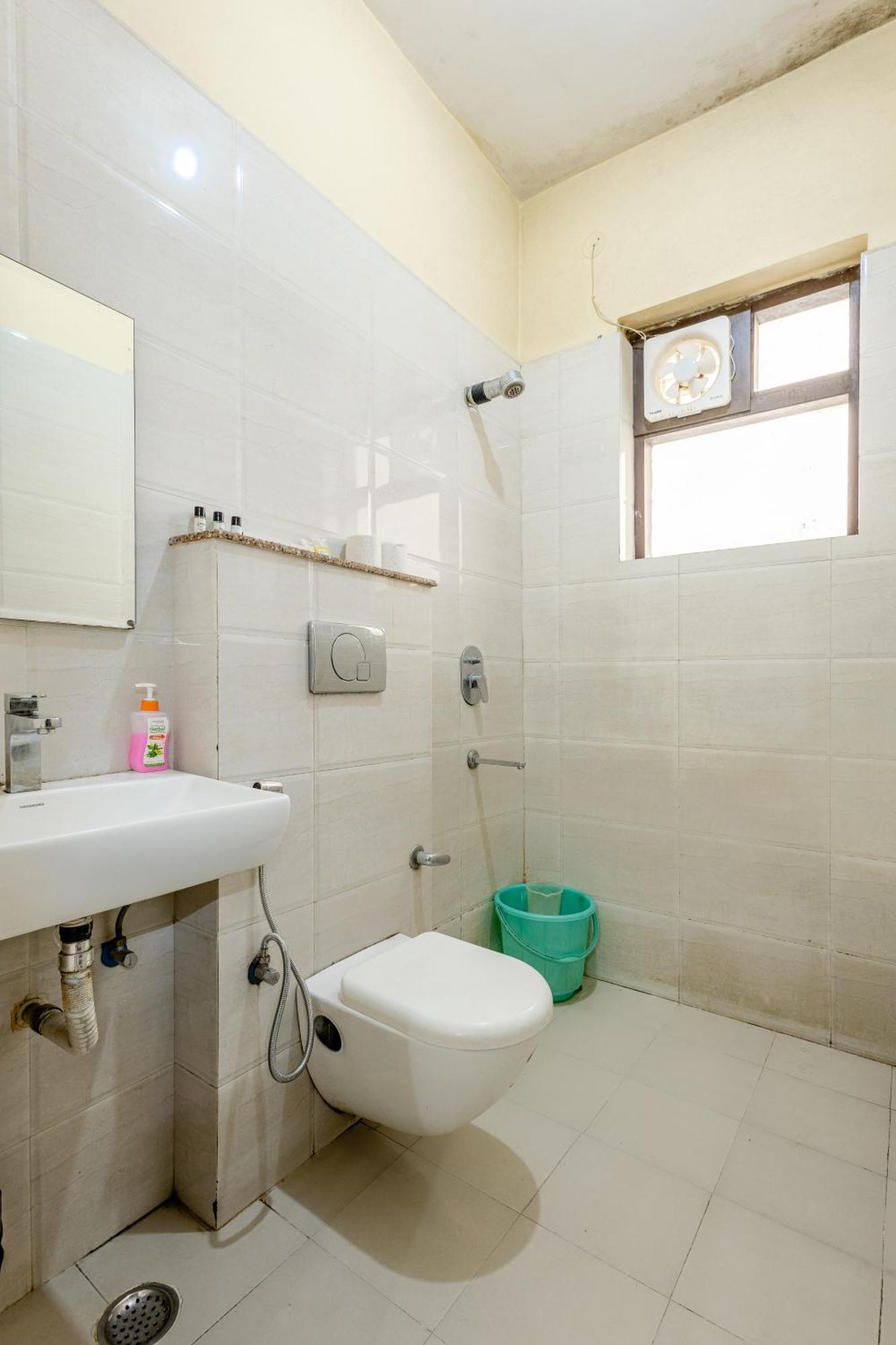 Lime Tree Studio Near Fortis Γκουργκάον Εξωτερικό φωτογραφία